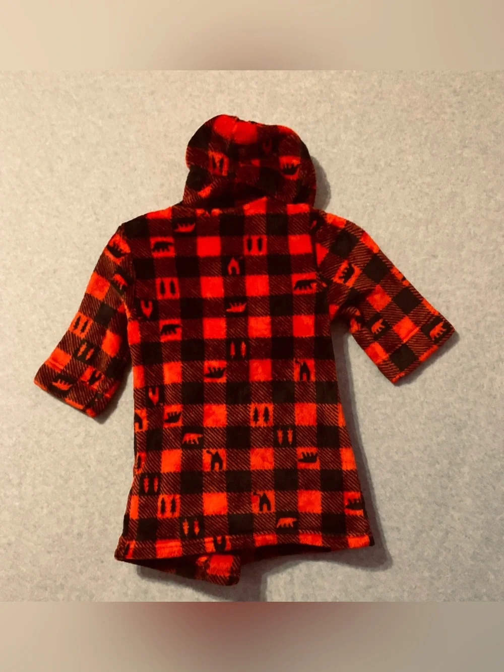 Cat & Jack Kid's  Red and Black Plaid Hooded Buffalo ,hooded robe Sz 2T-3T